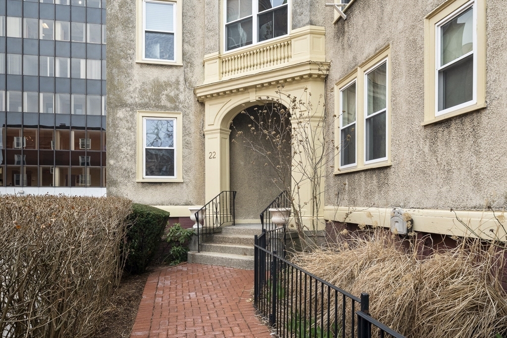 Property Photo: 22 Centre 8 MA 02139