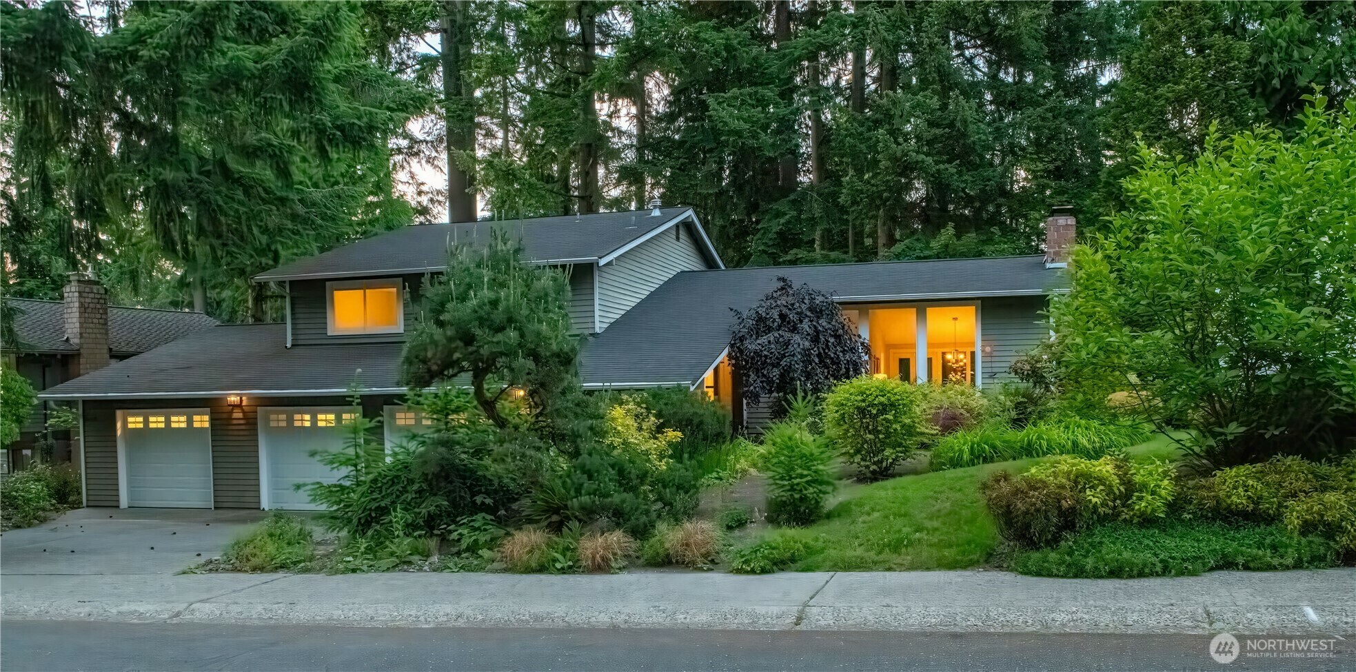 Property Photo:  16438 SE 22nd Street  WA 98008 