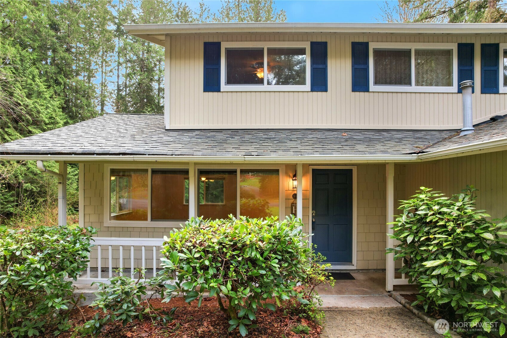 Property Photo: 2910 SE Duchess Court WA 98367
