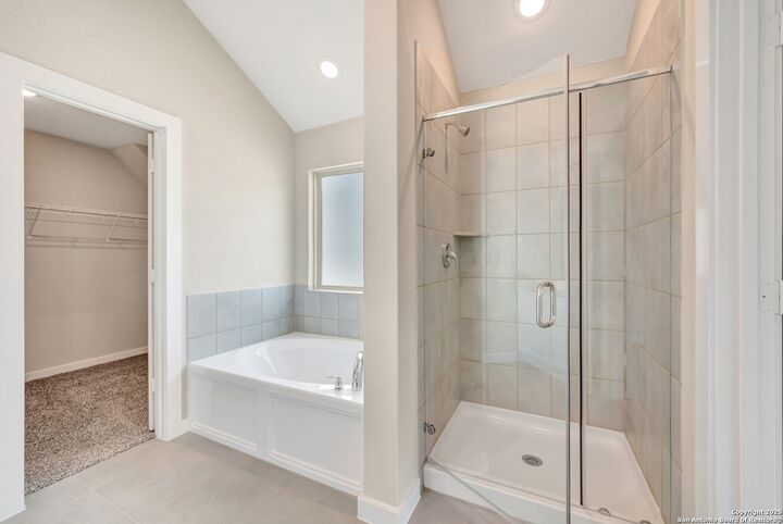 Property Photo: 6216 Persimmon Lake TX 78245