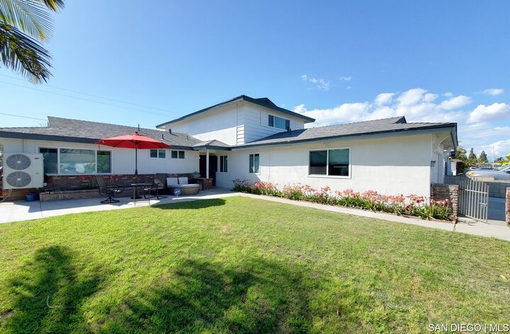 Property Photo:  15927 Los Reyes Street  CA 92708 