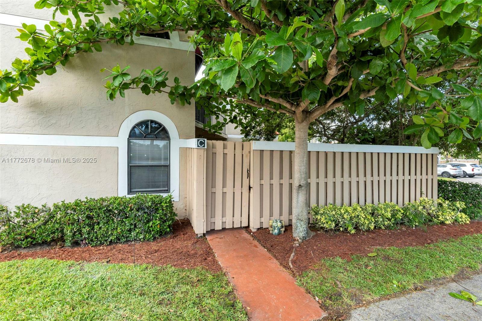 Property Photo: 4240 Village Dr C FL 33445