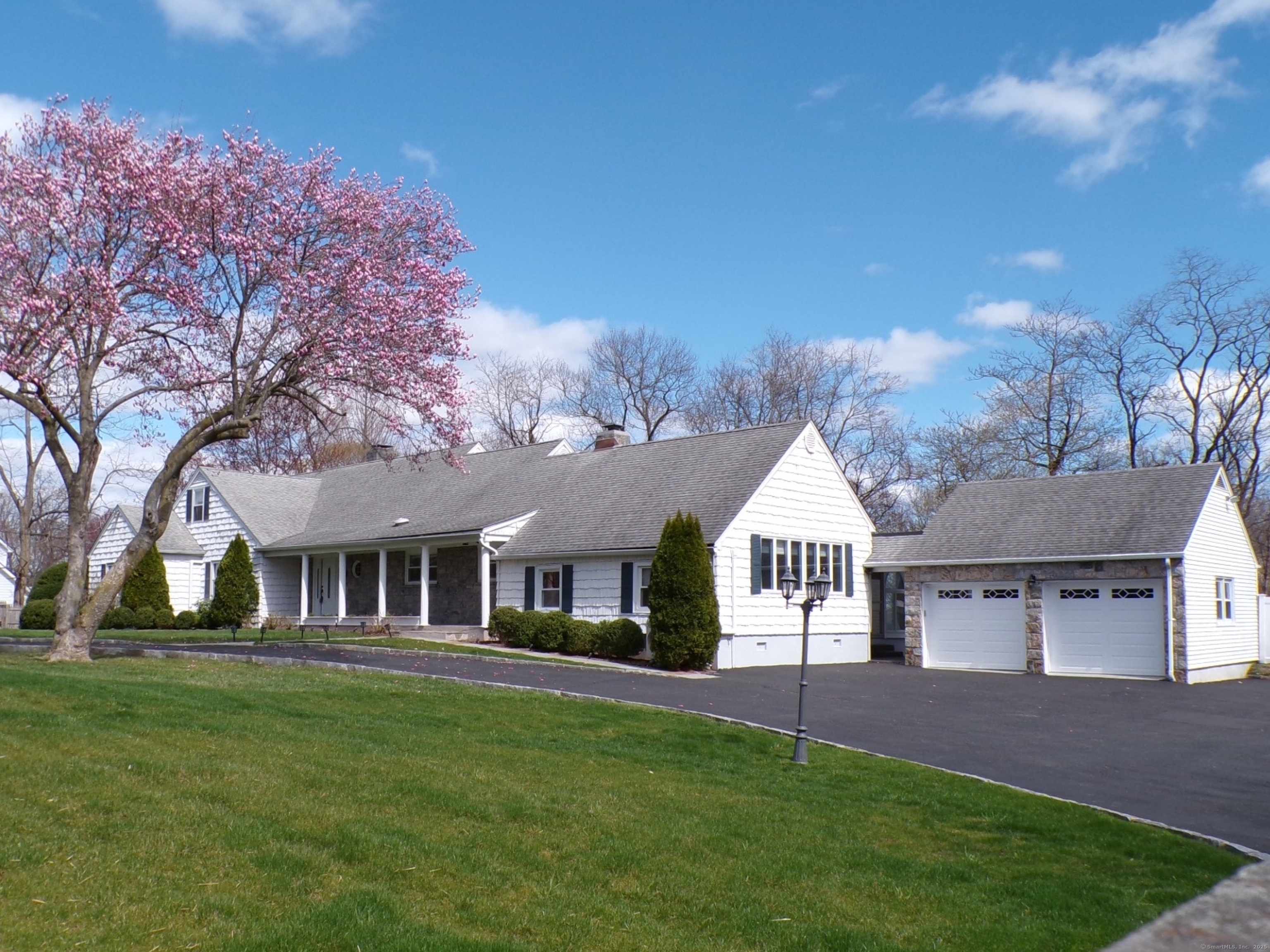 Property Photo: 53 Stonehedge Drive South CT 06831