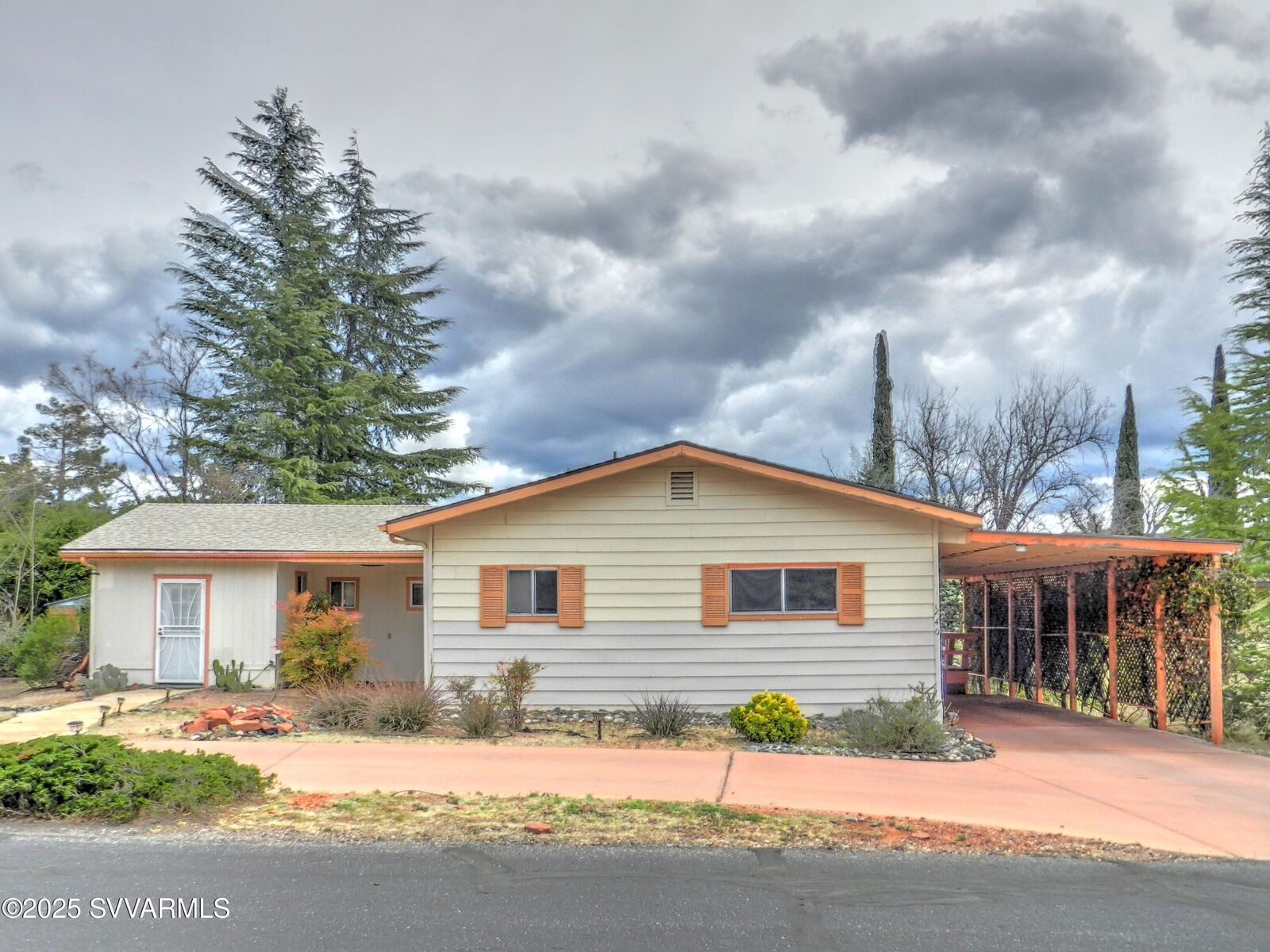 Property Photo:  240 Stardust Lane  AZ 86336 