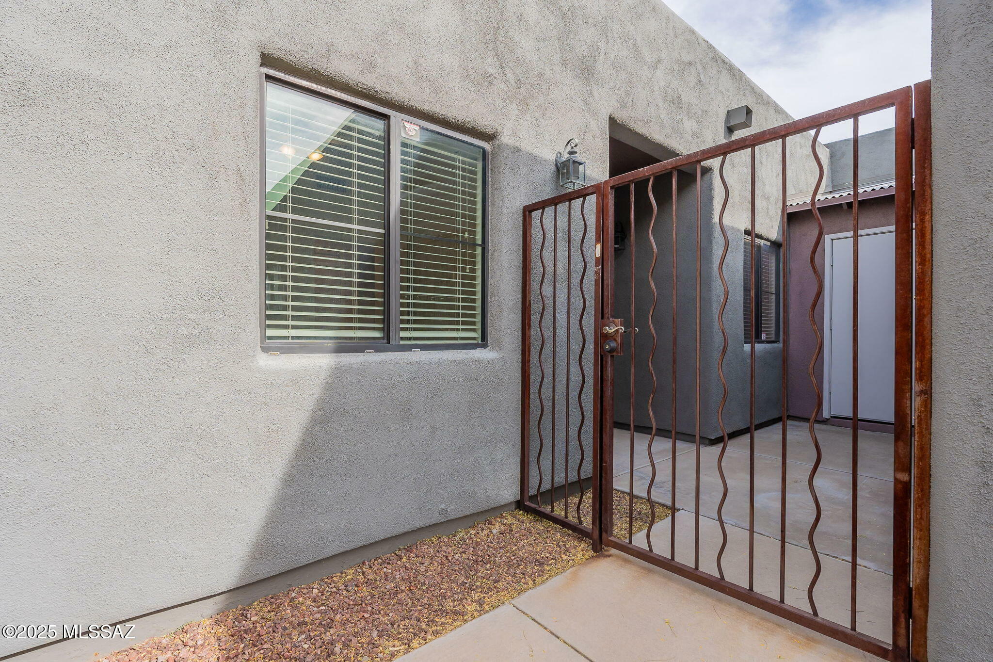 Property Photo: 4173 N Fortune Loop AZ 85719