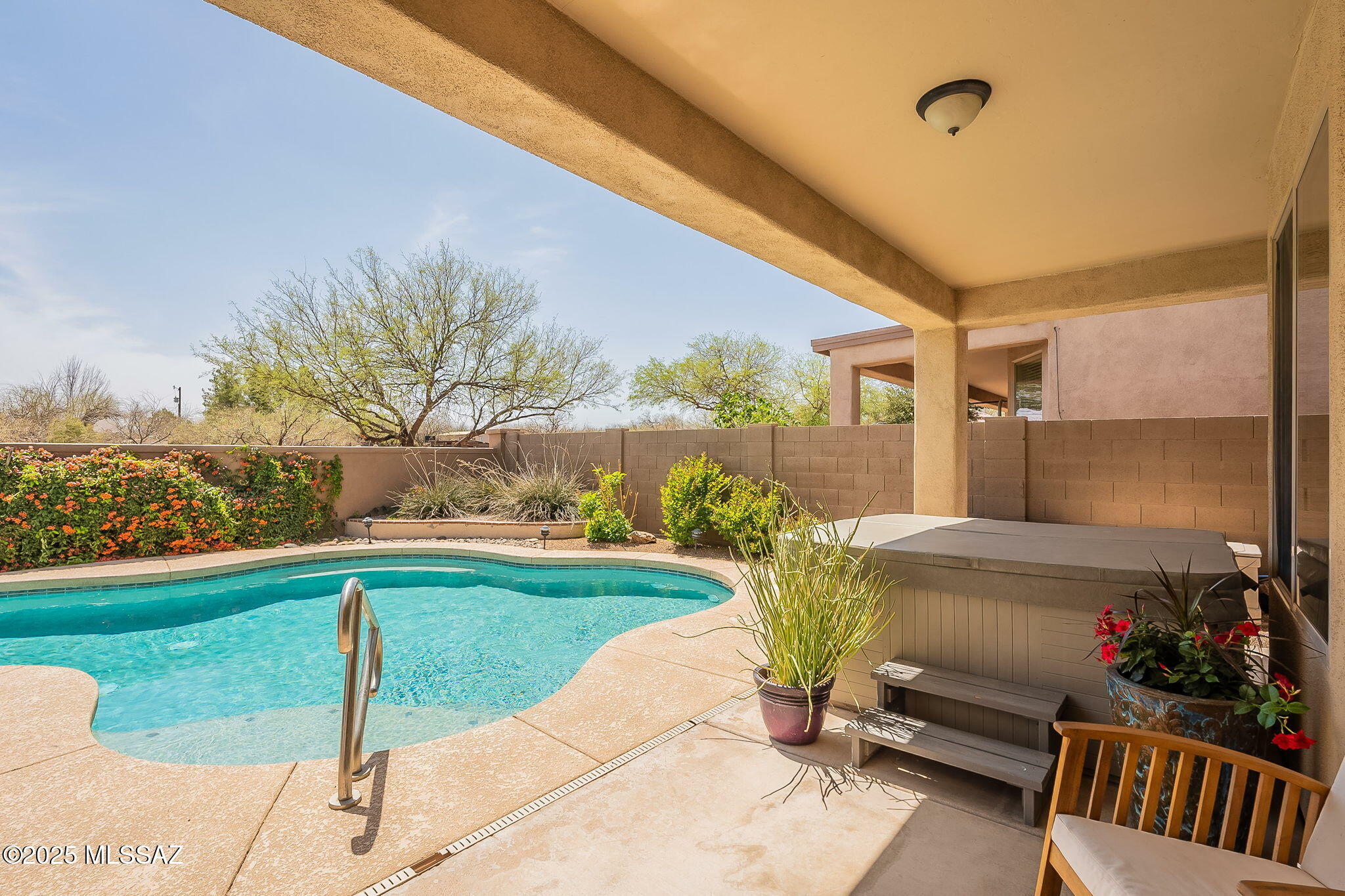 Property Photo:  434 E Via Puente De La Lluvia  AZ 85629 