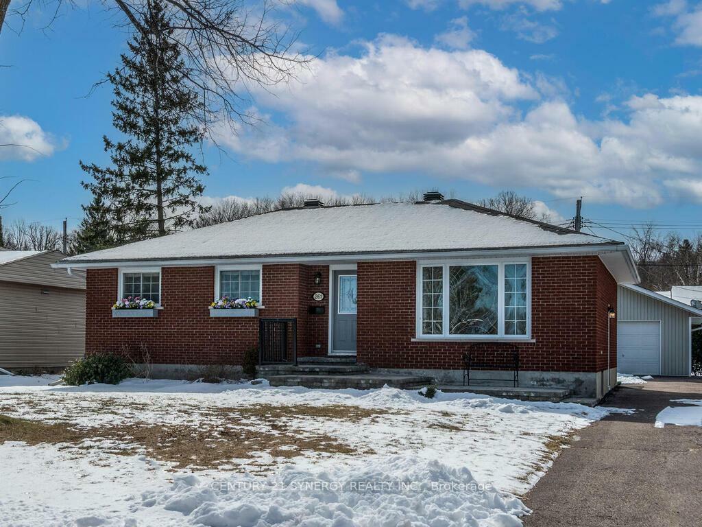 Property Photo: 261 James Avenue ON K7V 2P1