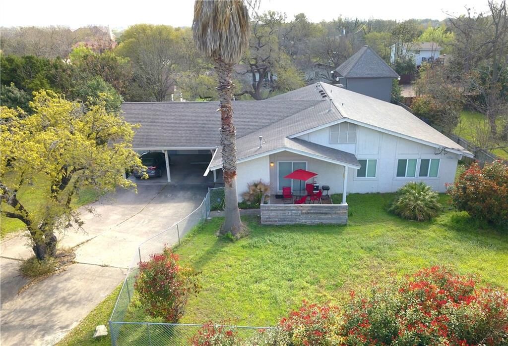 Property Photo: 11705 Cherokee Street B TX 78753