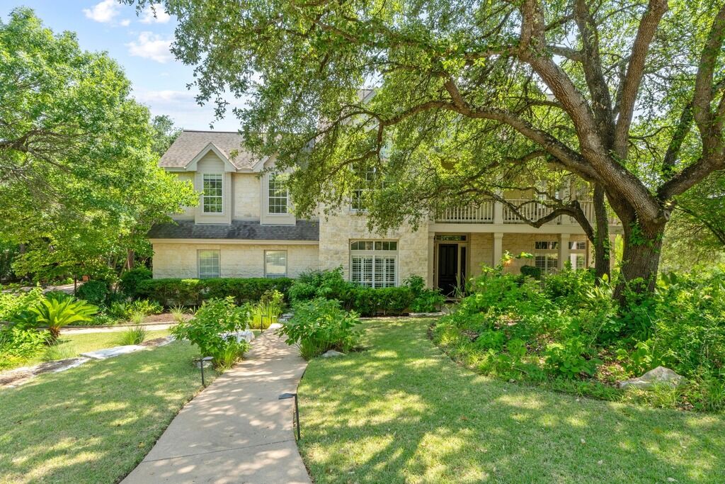 Property Photo: 5305 Cuesta Verde TX 78746