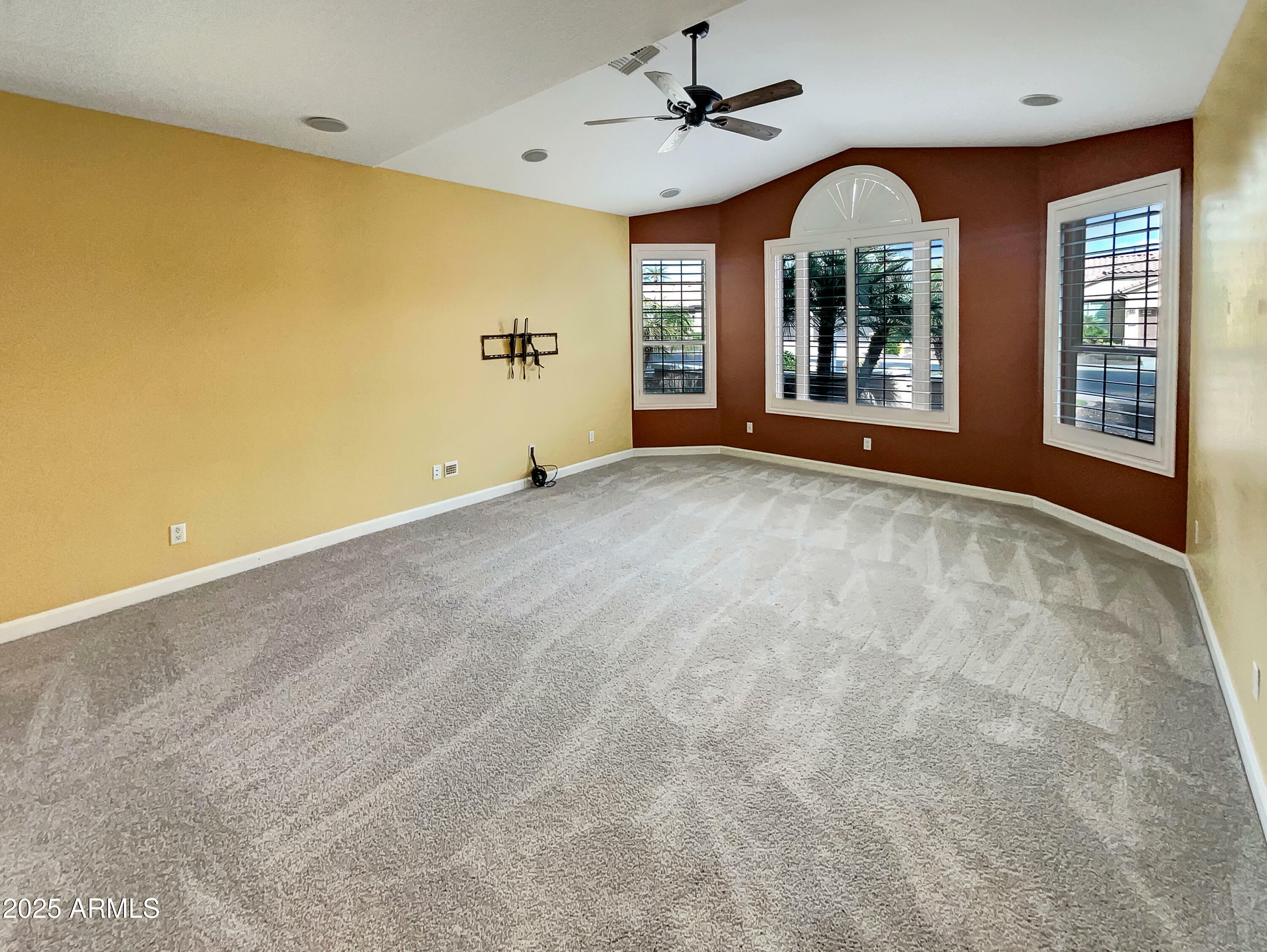 Property Photo: 2088 N 164th Avenue AZ 85395