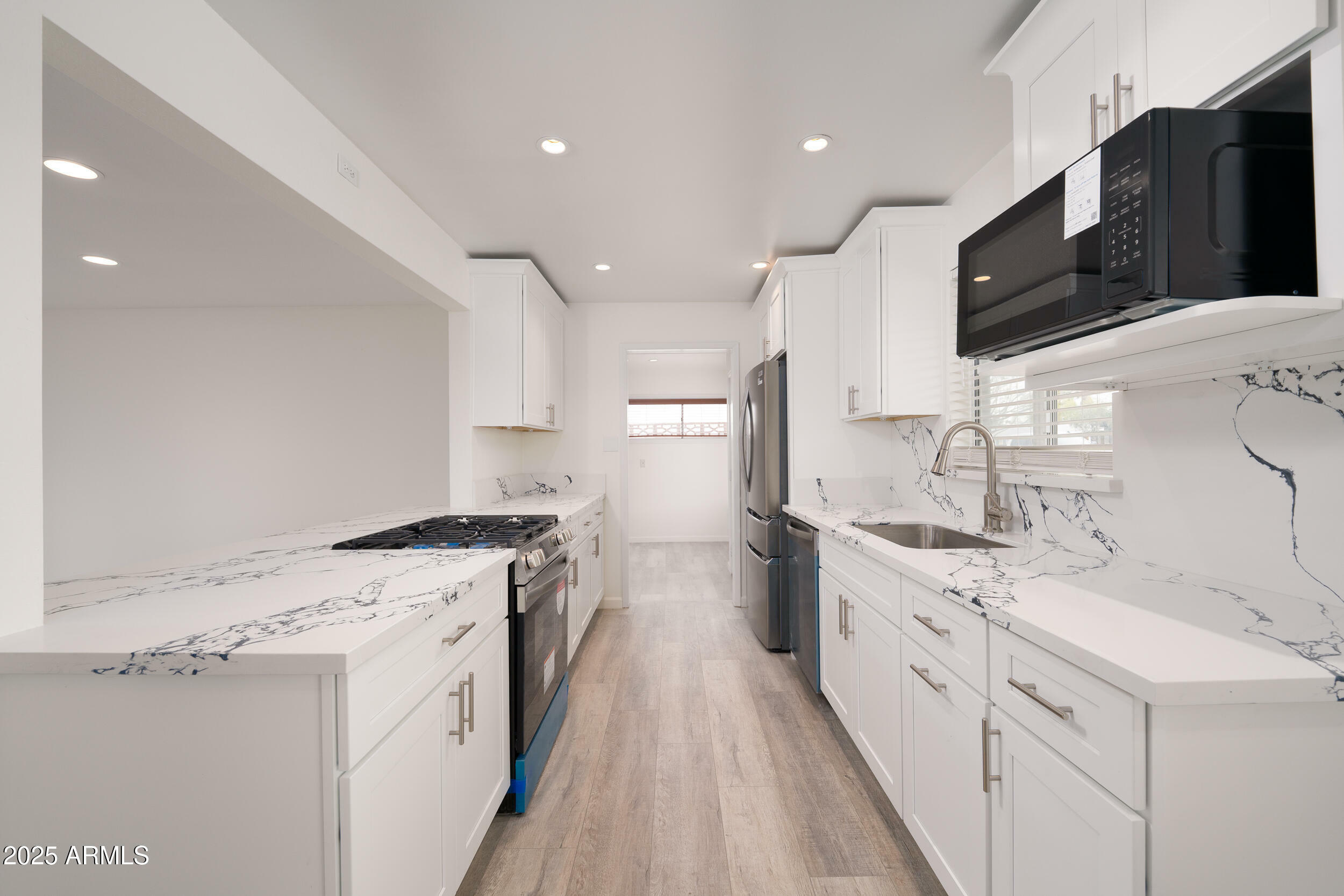 Property Photo: 7041 E Cypress Street AZ 85257