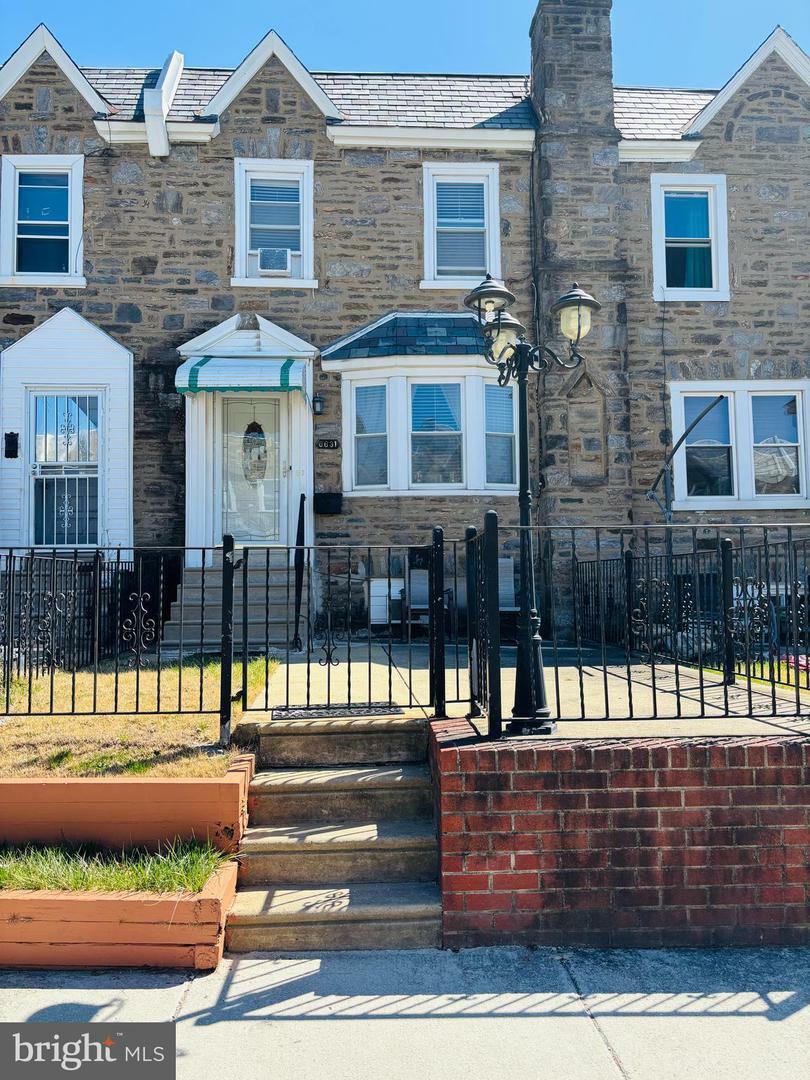 Property Photo: 6631 Kindred Street PA 19149