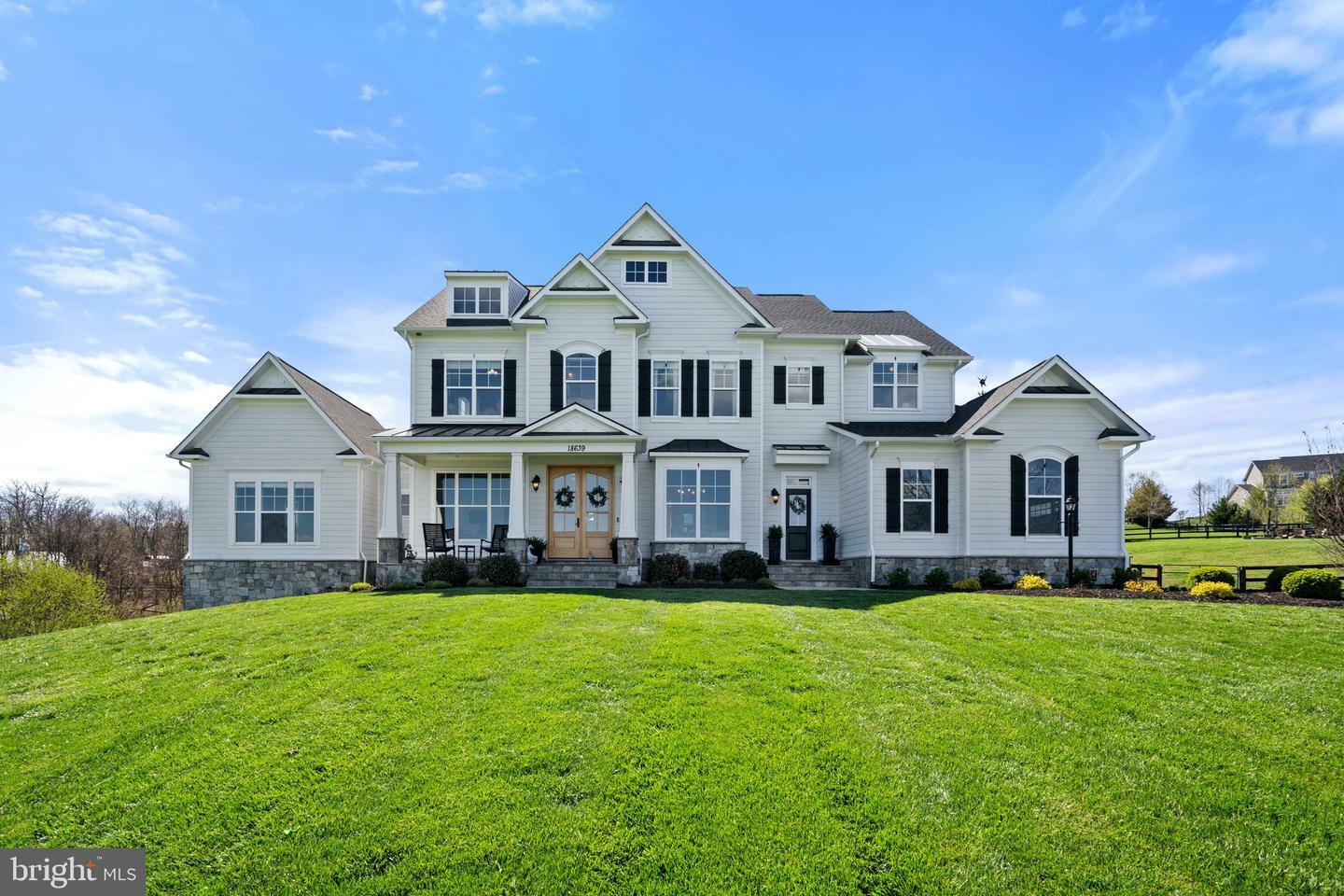 Property Photo: 18639 Wild Raspberry Drive VA 20132