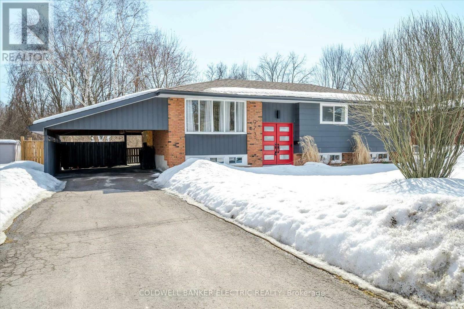 Property Photo: 973 Afton Road ON K9J 7K3