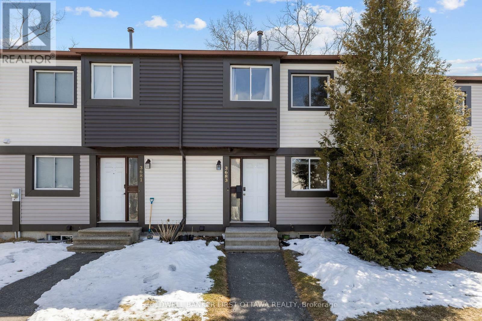 Property Photo: 3683 Aladdin Lane 92 ON K1T 1V5
