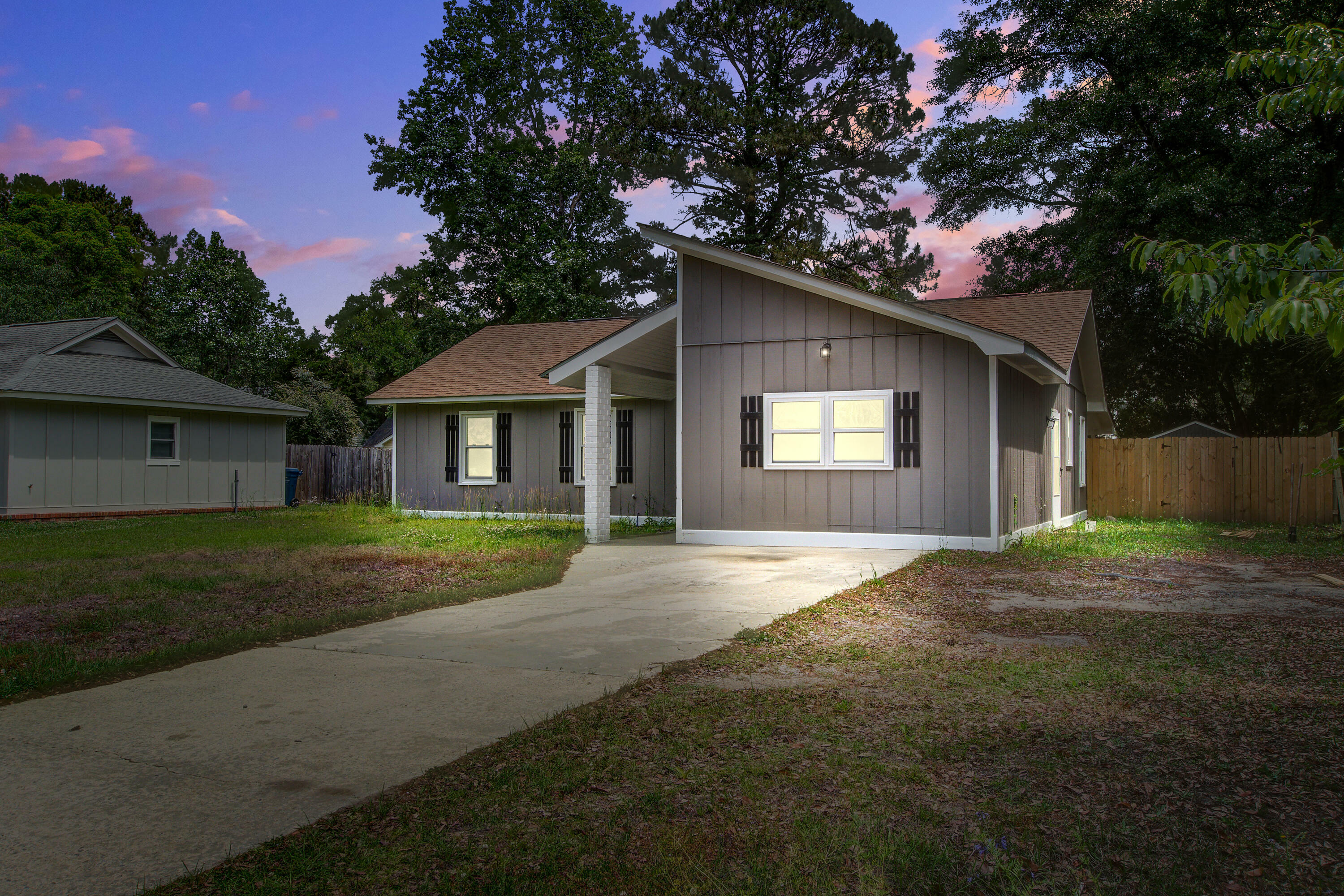 Property Photo: 780 Corral Drive SC 29414