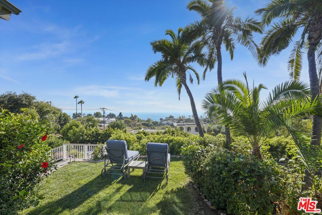 Property Photo: 30119 Harvester Rd CA 90265