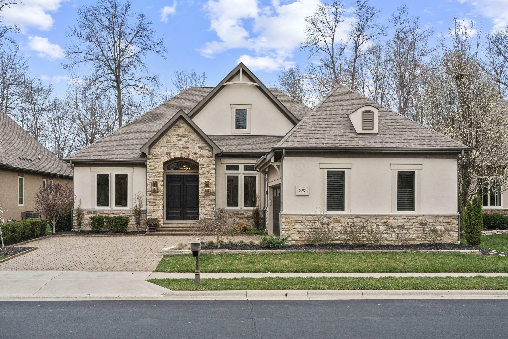 Property Photo: 5505 Via Alvito Drive OH 43082