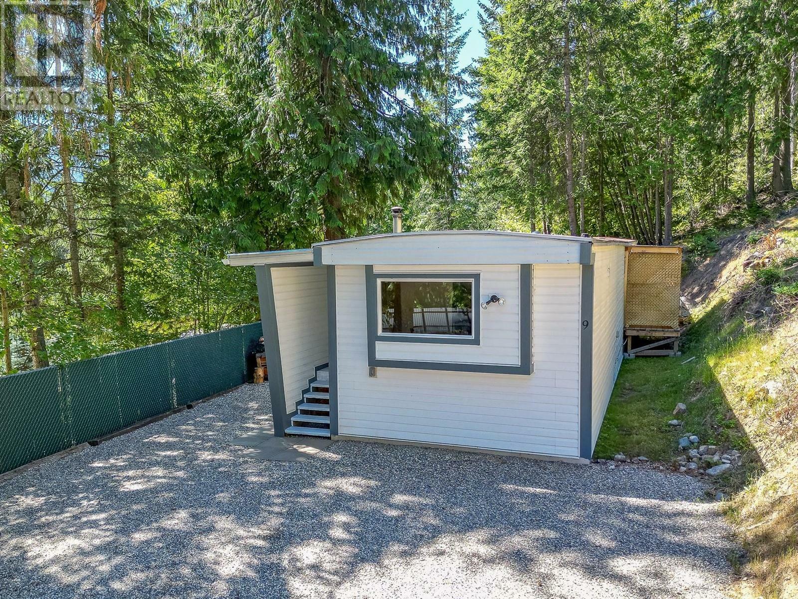 Photo de la propriété: 2036 Solsqua-Sicamous Road 9 BC V0E 2V4
