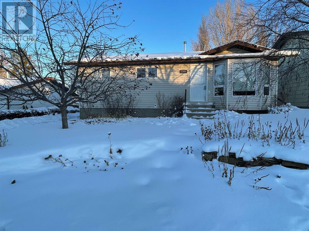 Property Photo: 5209 49 Street AB T0B 2P0