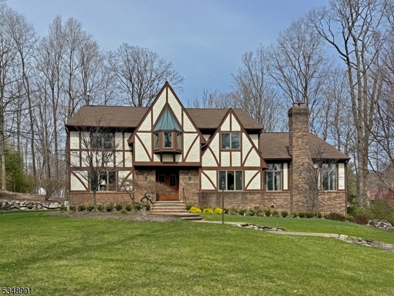 7 Hillside Ave  Upper Saddle River Boro NJ 07458 photo