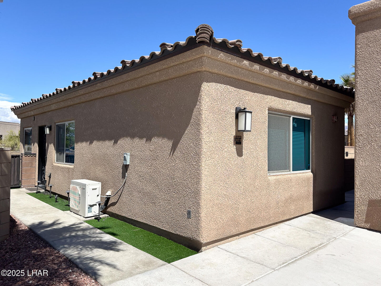Property Photo:  490 Lake Havasu Ave B  AZ 86403 