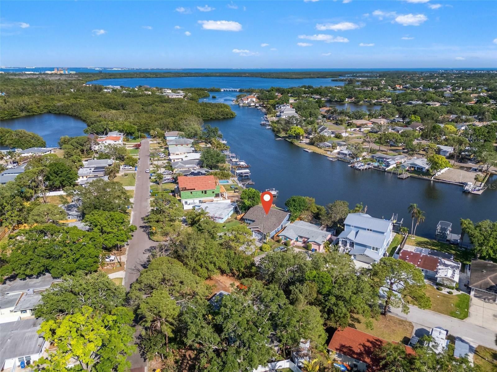 Property Photo: 292 Sunlit Cove Drive NE FL 33702