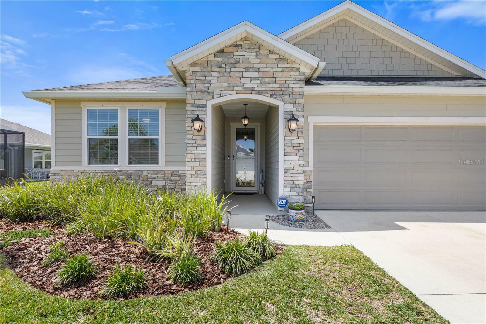 Property Photo: 7 San Filipe Way FL 32137