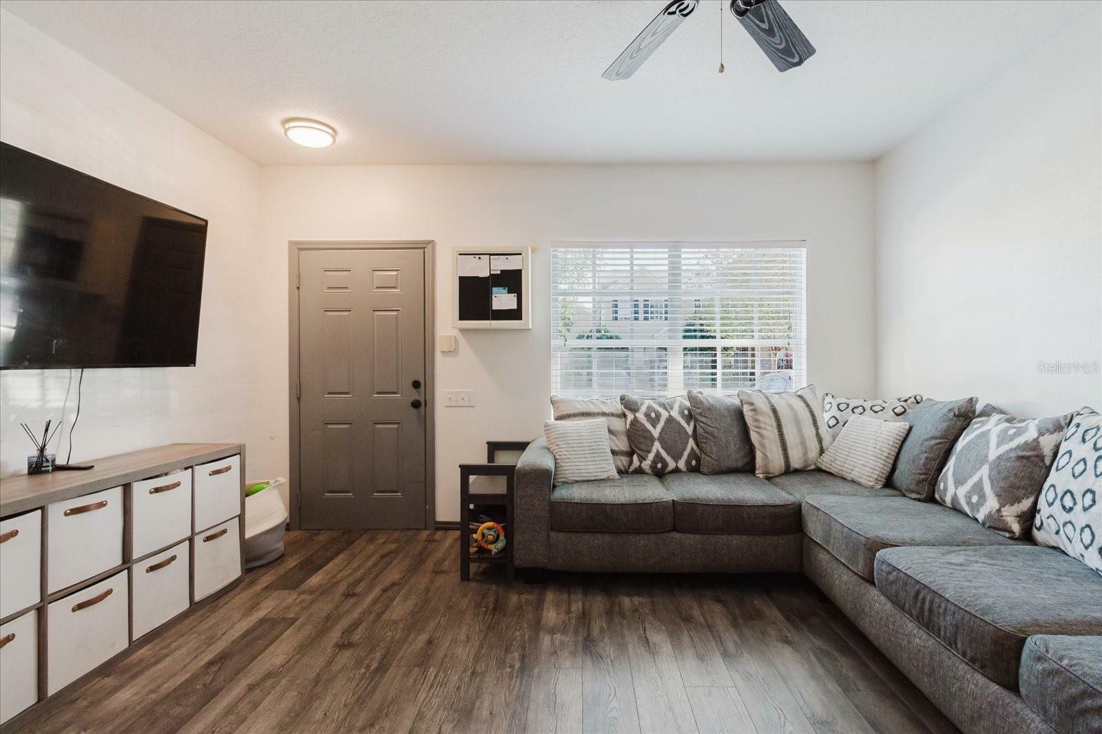 Property Photo: 12436 Berkeley Square Drive FL 33626