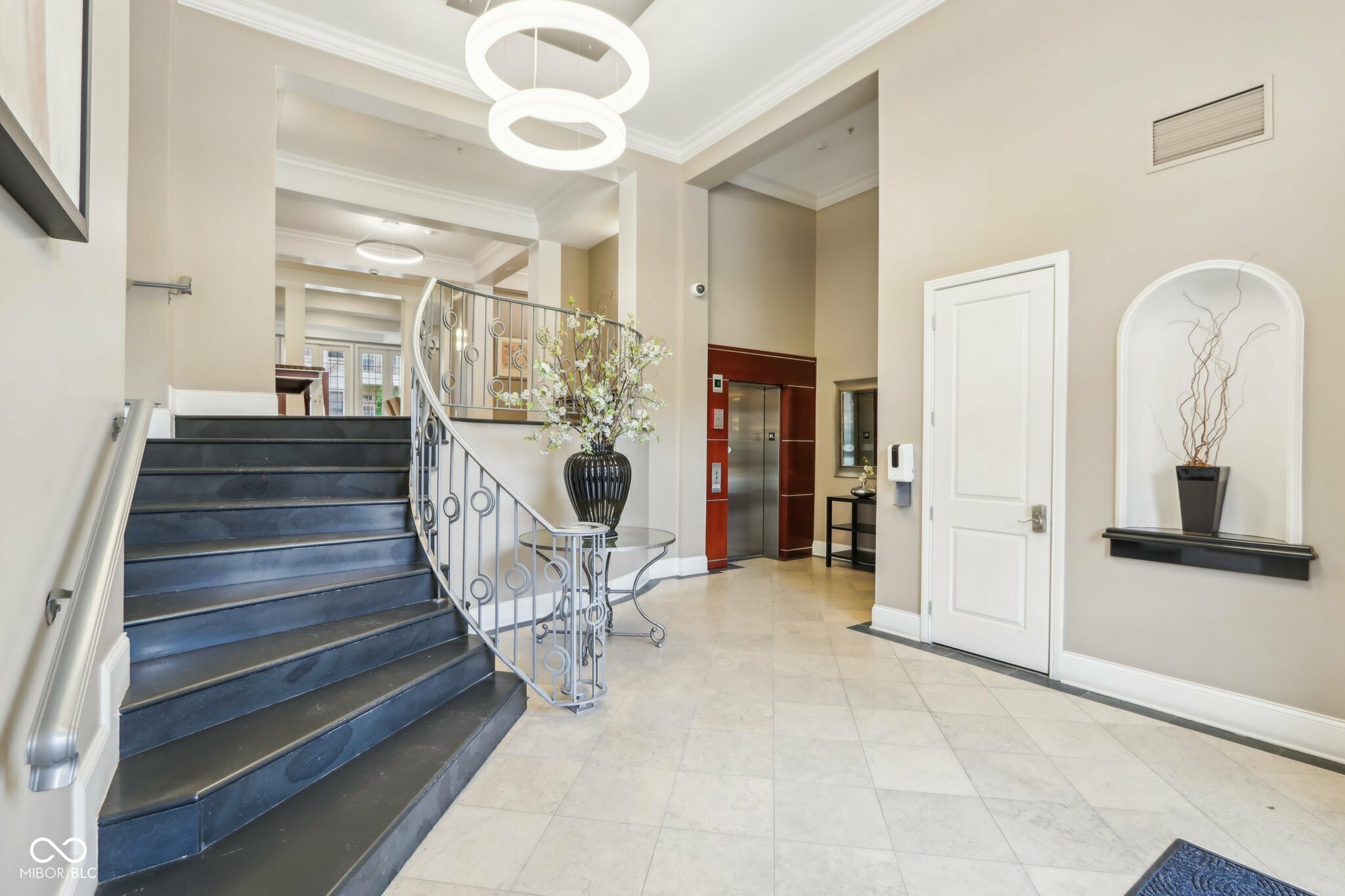 Property Photo: 355 E Ohio Street 309 IN 46204