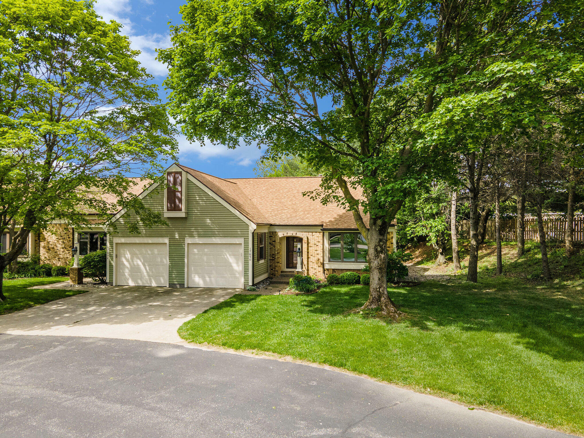 17650 Woodbridge Road  Spring Lake MI 49456 photo
