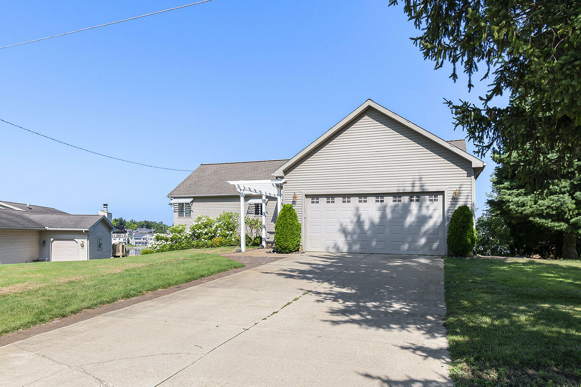 Property Photo: 14263 Killybegs Lane MI 49233