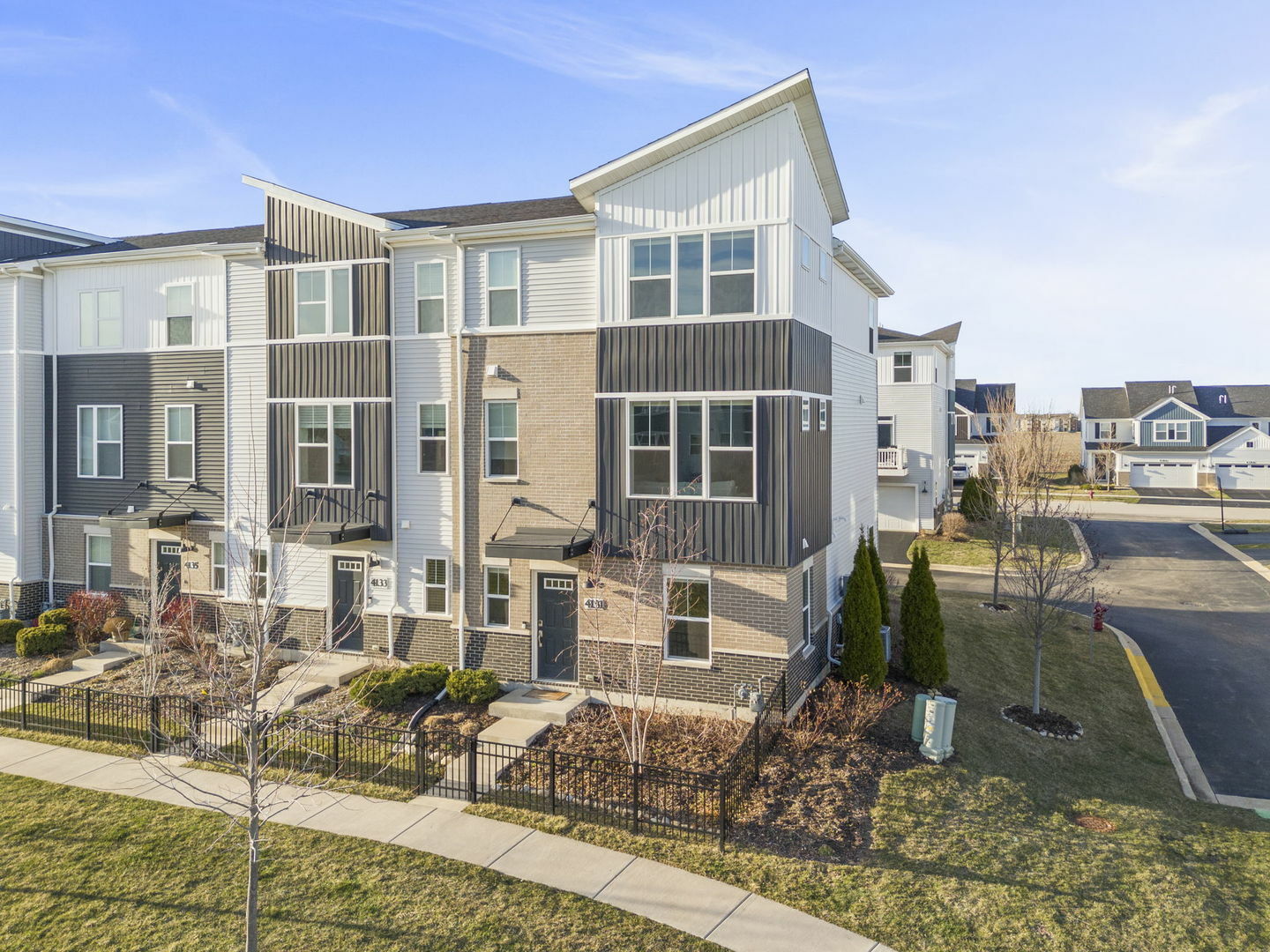 Property Photo: 4131 Calder Lane IL 60504