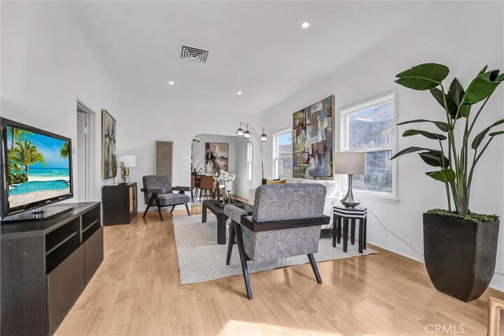 Property Photo:  1046 Hyperion Avenue  CA 90029 