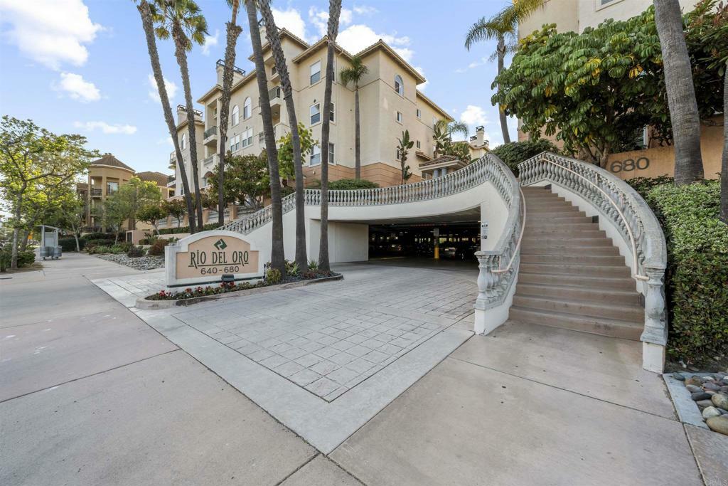 640 Camino De La Reina 1309  San Diego CA 92108 photo
