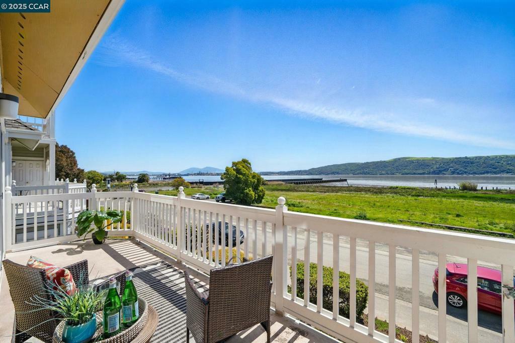230 E 2nd St  Benicia CA 94510 photo
