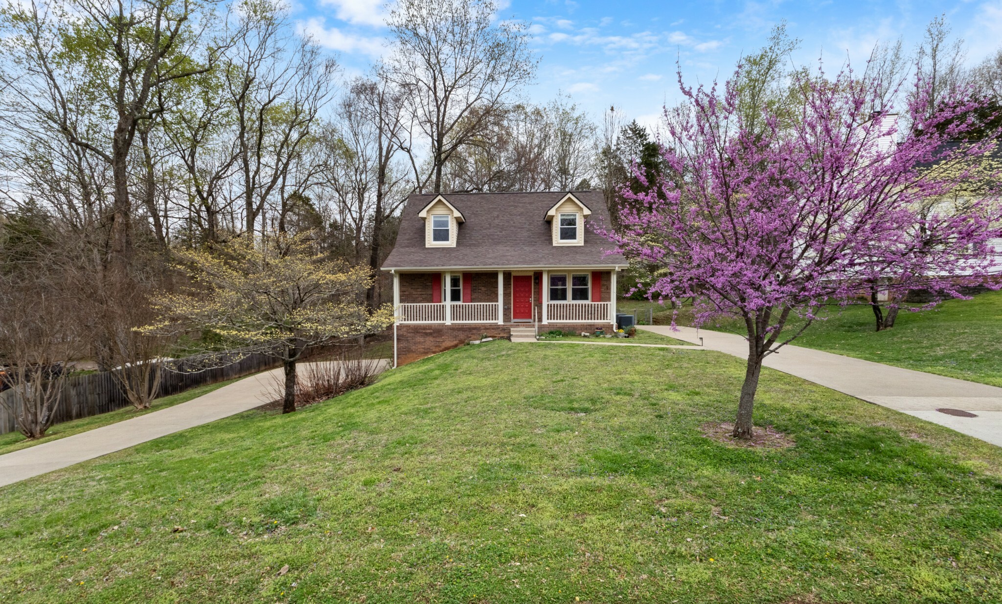 Property Photo: 430 Crabtree Circle TN 37040