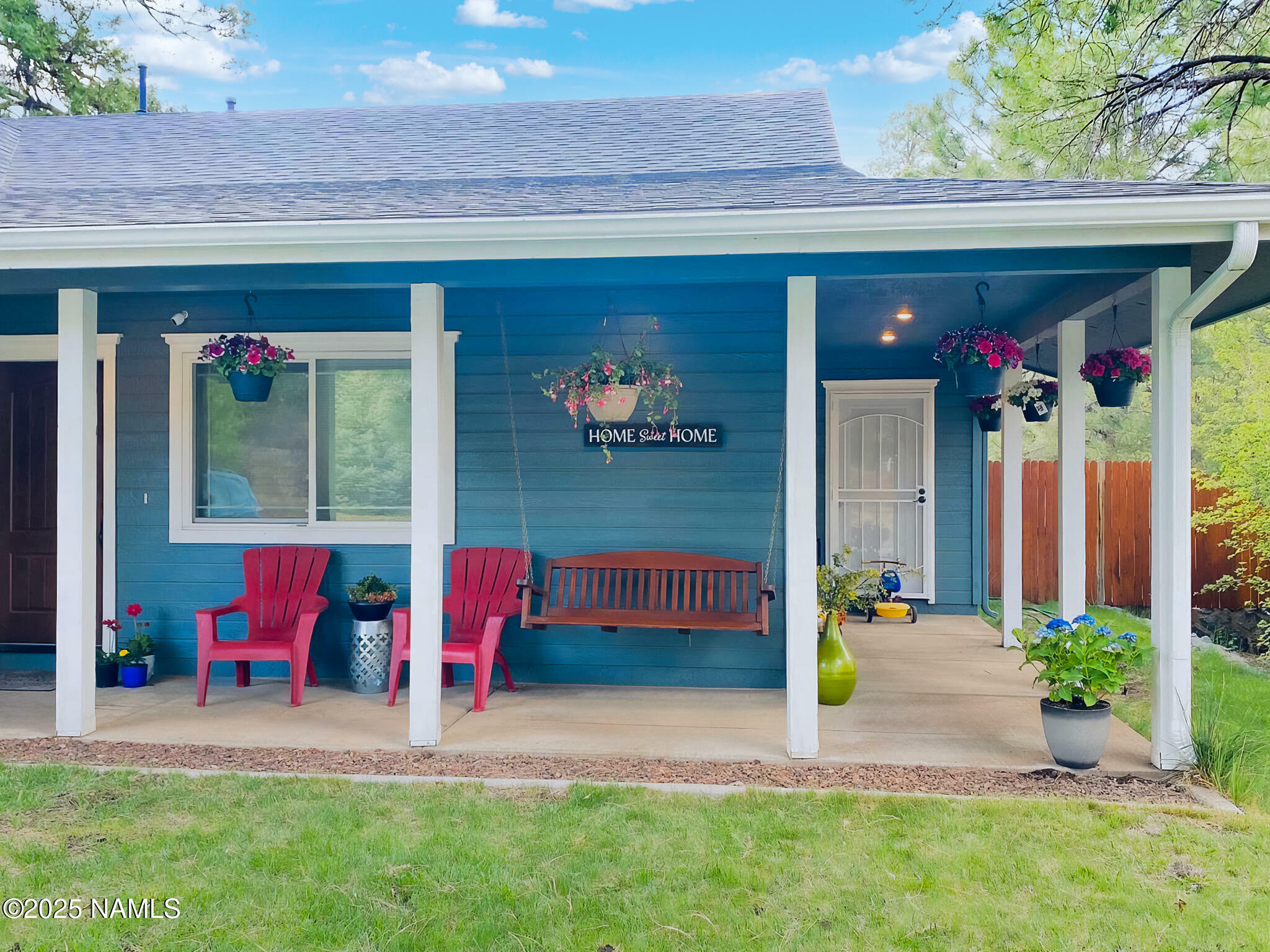 Property Photo: 134 E Mohawk Drive AZ 86005