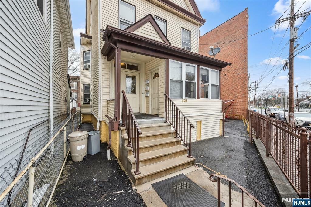 Property Photo:  224-226 Vreeland Avenue  NJ 07504 