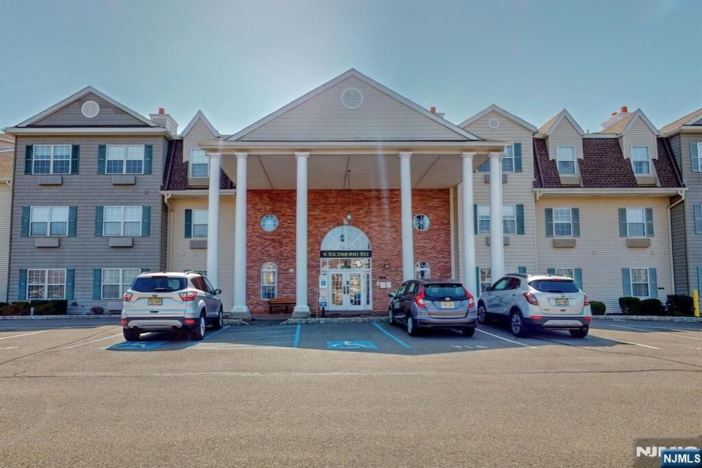 Property Photo:  6116 Richmond Road 116  NJ 07480 