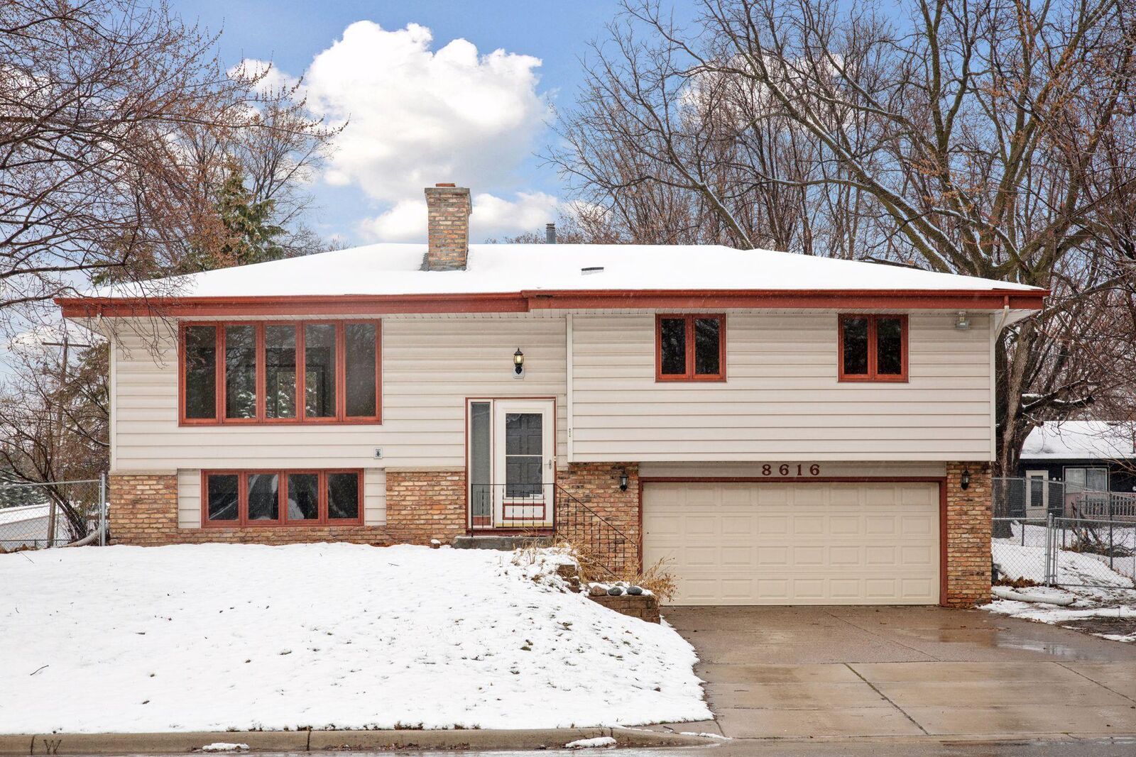 Property Photo:  8616 49th Avenue N  MN 55428 