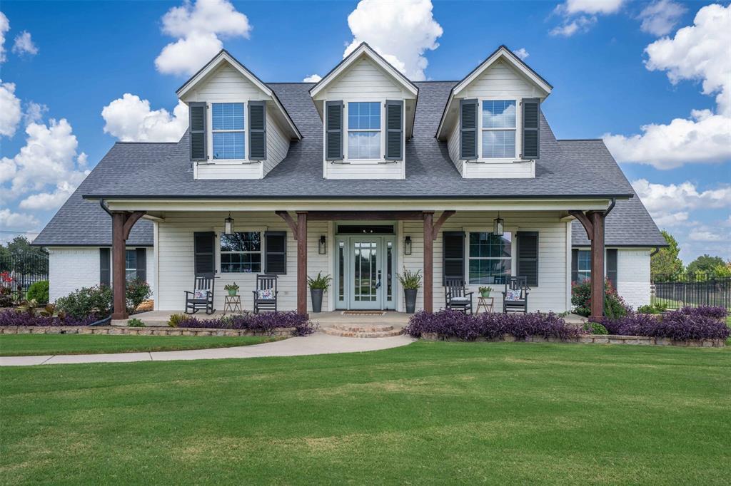 Property Photo: 13101 Willow Tree Court TX 76052