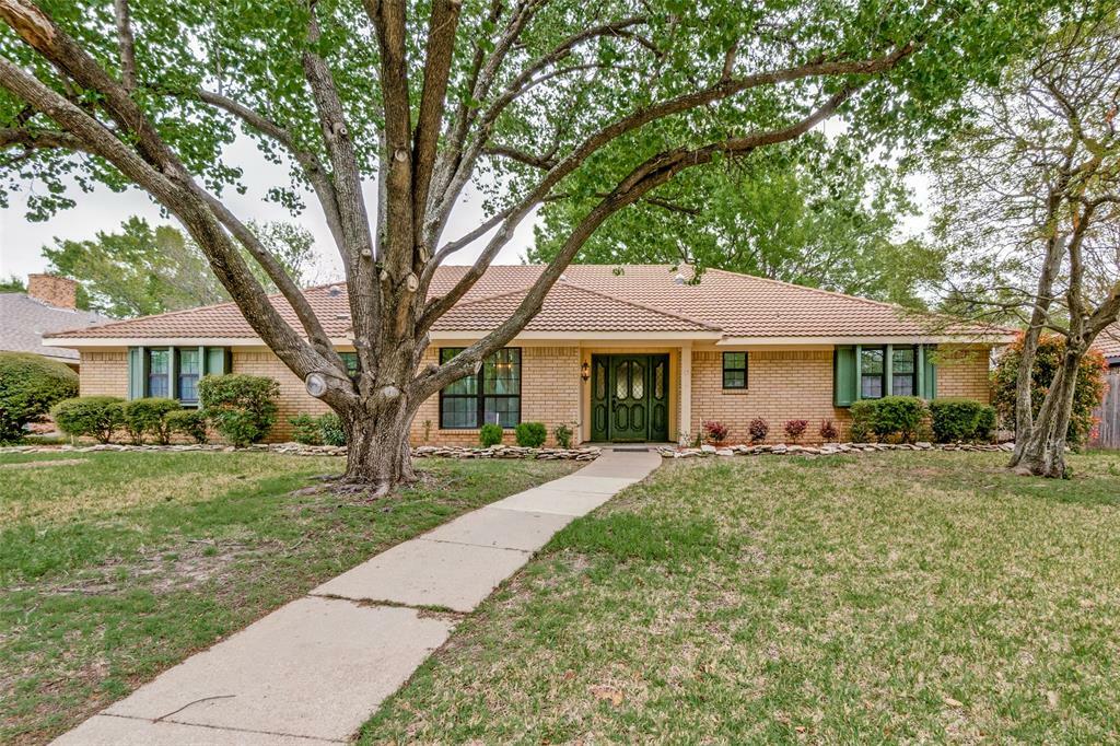Property Photo: 1408 Limetree Lane TX 75061