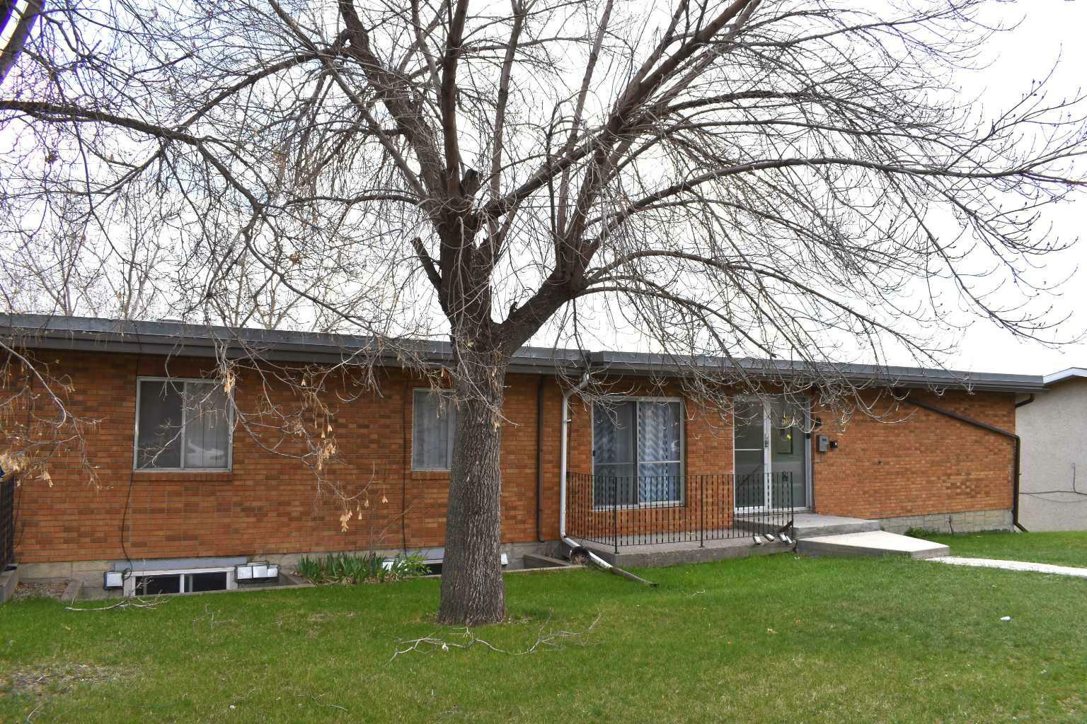 Property Photo: 4328 4 Street NW 202 AB T2K 1A2