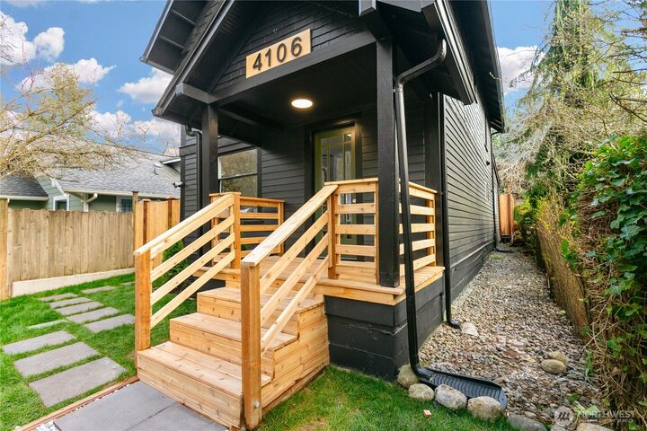 Property Photo:  4106 N 33rd St  WA 98407 