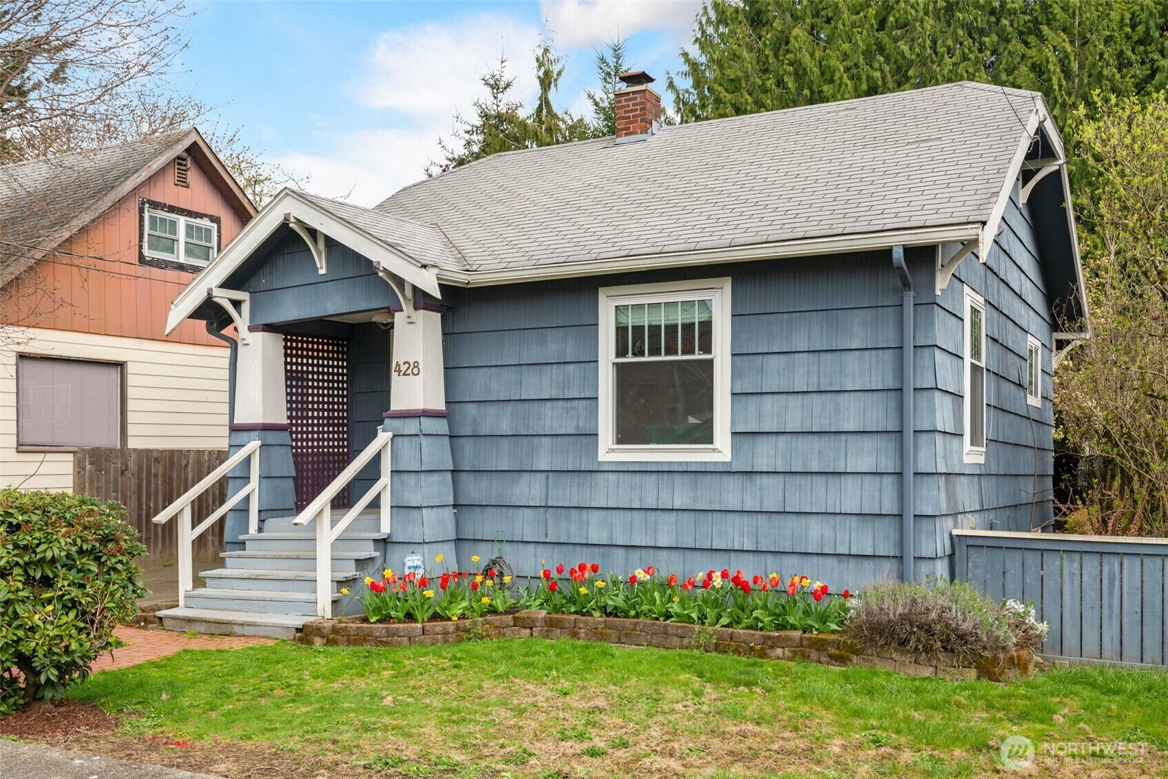 Property Photo: 428 Pelly Avenue N WA 98057