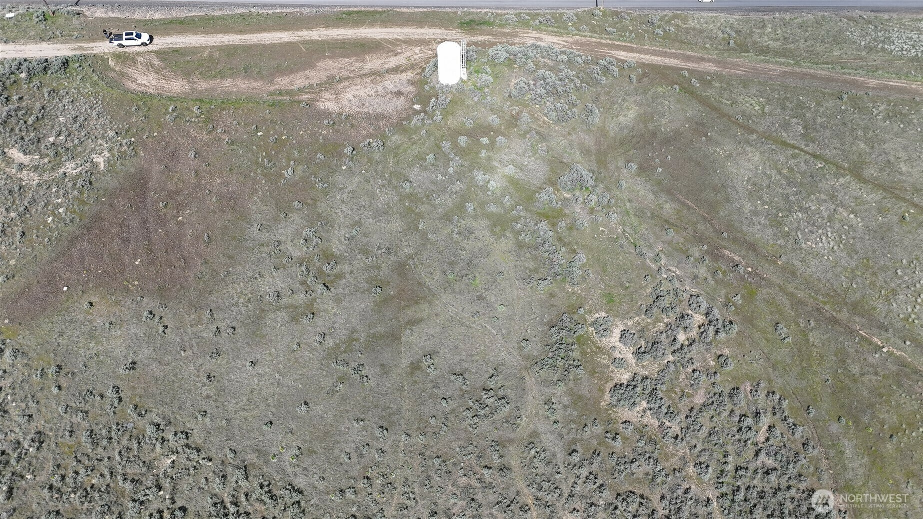 Property Photo: 55509 E Taggart Pr WA 99320