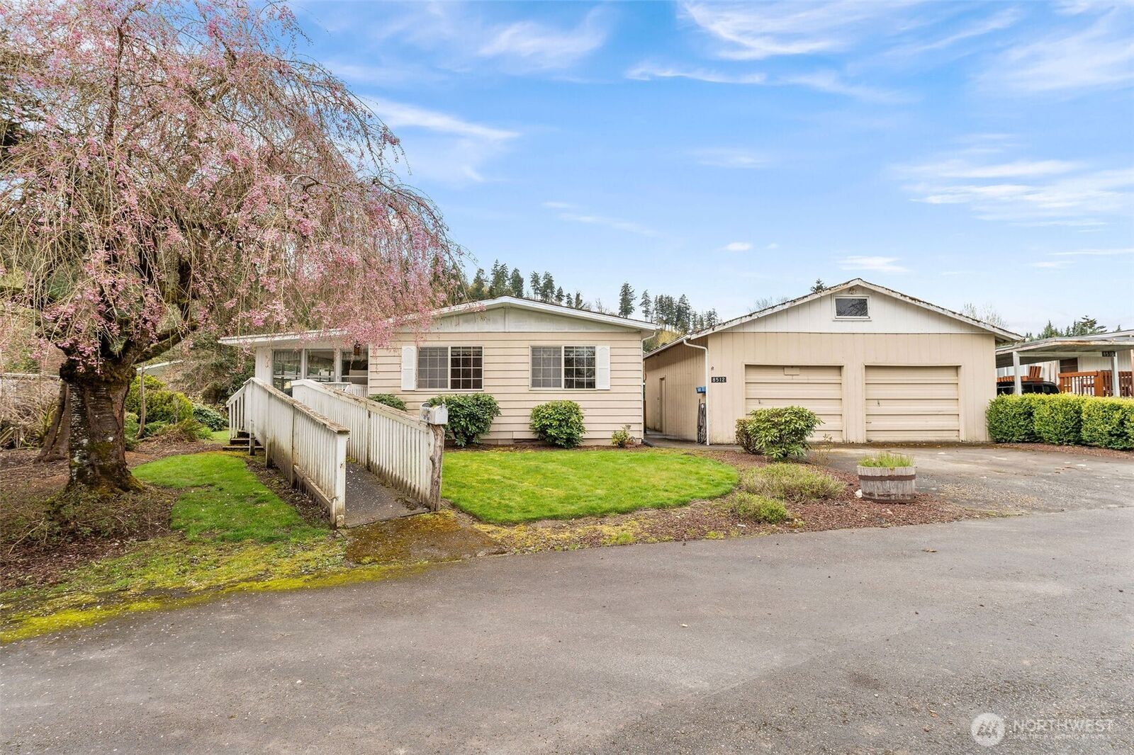 Property Photo:  8512  144th Avenue E 44  WA 98372 