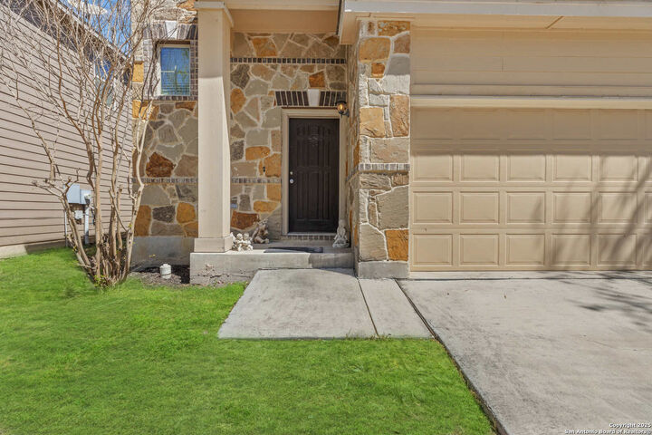 Property Photo: 8907 Atwater Crk TX 78245
