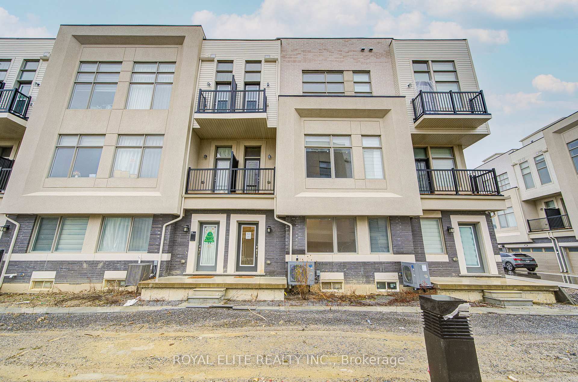 Property Photo: 52 Alan Francis Lane ON L6C 3B5